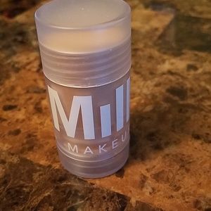 Milk Blur Stick 1oz